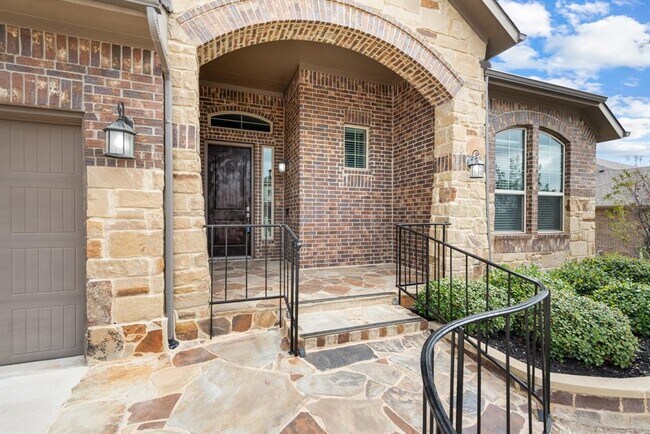 Building Photo - 521 Betony Lp