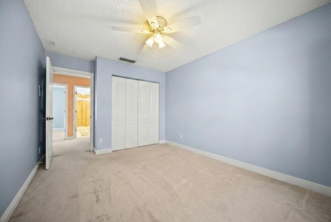 Building Photo - 18051 Rhumba Way