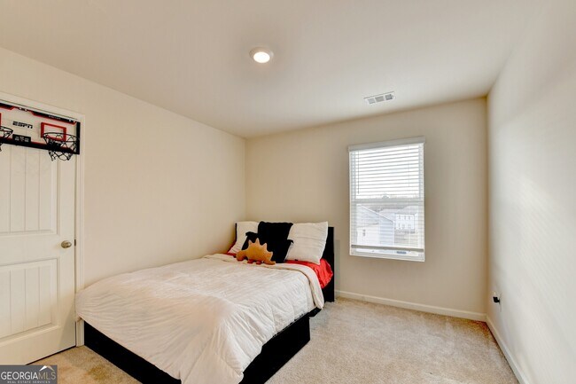 Building Photo - 52 Brode Ln