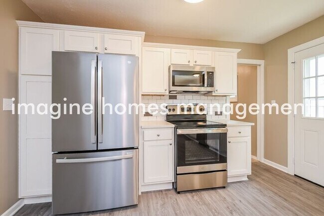 Building Photo - Charming 3 Bedroom Home in Stow