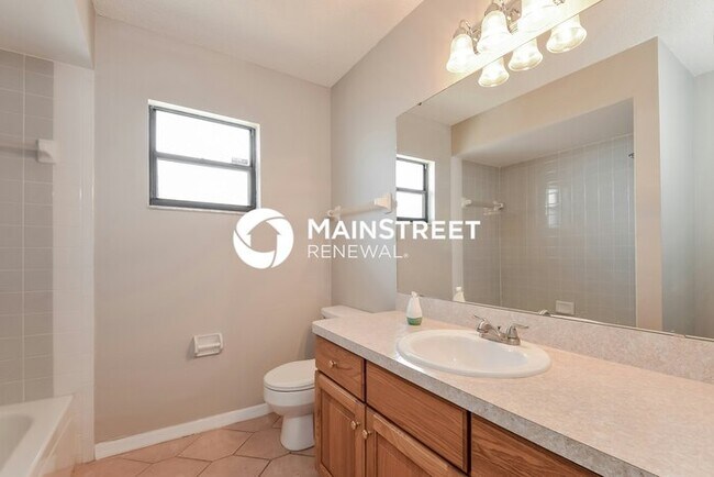Building Photo - 3 Bedroom Pet-Friendly Home in SARASOTA, FL with Main Street Renewal