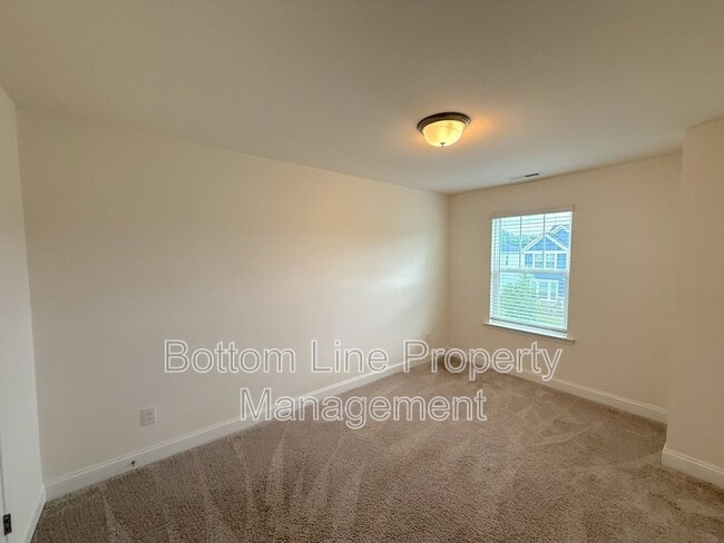 Building Photo - 1520 Cedar Tree Dr