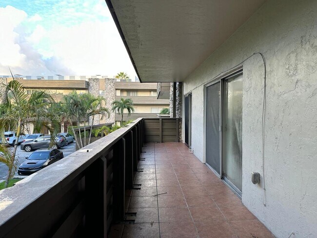 Building Photo - 8335 SW 72nd Ave