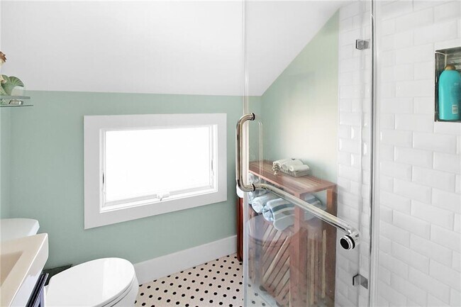 Building Photo - 1 Conrad Ct