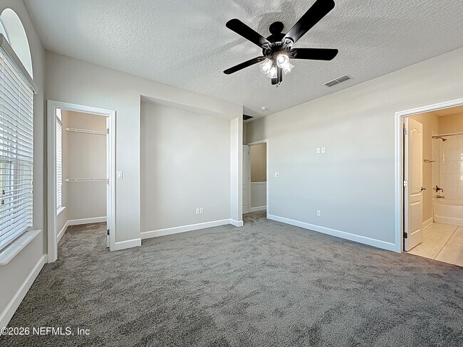 Building Photo - 4320 Ellipse Dr