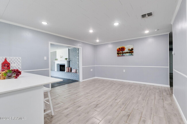 Building Photo - 2208 Segura Rd