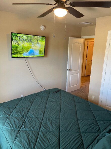 Building Photo - 4502 Mallory Creek Dr