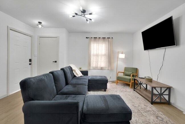 Building Photo - 2312 Willemette Ct