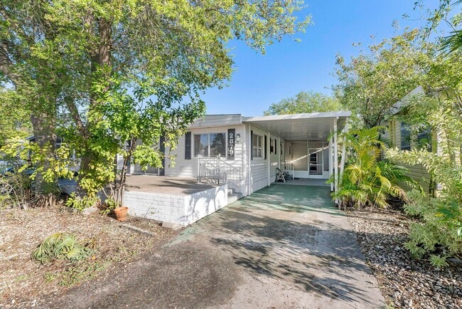 Building Photo - 2879 SW 58th Ct