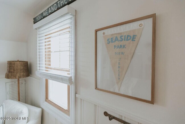 Building Photo - 35 12th Ave