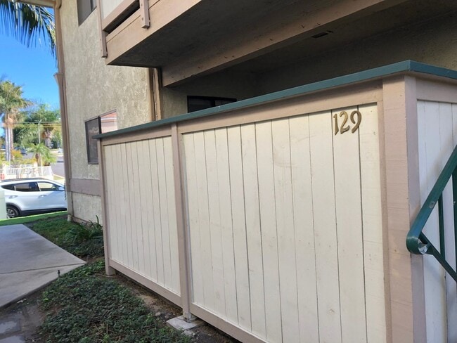 Building Photo - 2 Bed/2 Bath, Centrally Located in Brea!