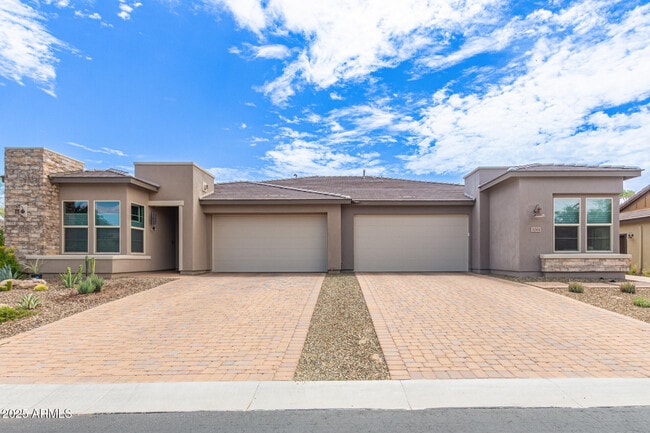 Building Photo - 3261 Maverick Dr