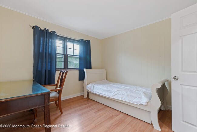 Building Photo - 2 Karen Ct