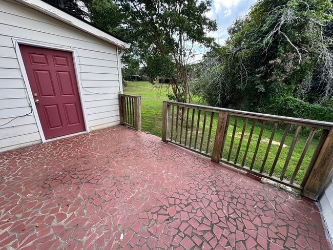 Building Photo - NOW READY!! 2 bedroom 2.5 bathroom in Snellville