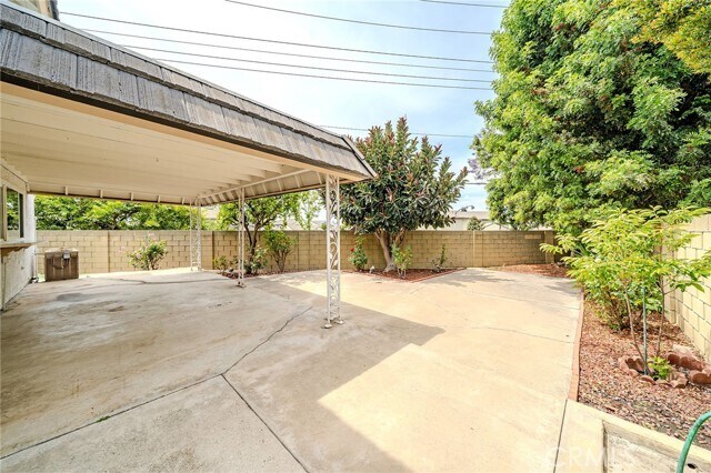 Building Photo - 8175 Mammoth Cir