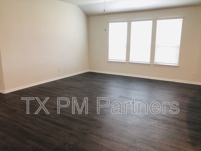 Building Photo - 206 White Wing Ln