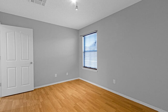 Building Photo - 440 Goldshire Pl