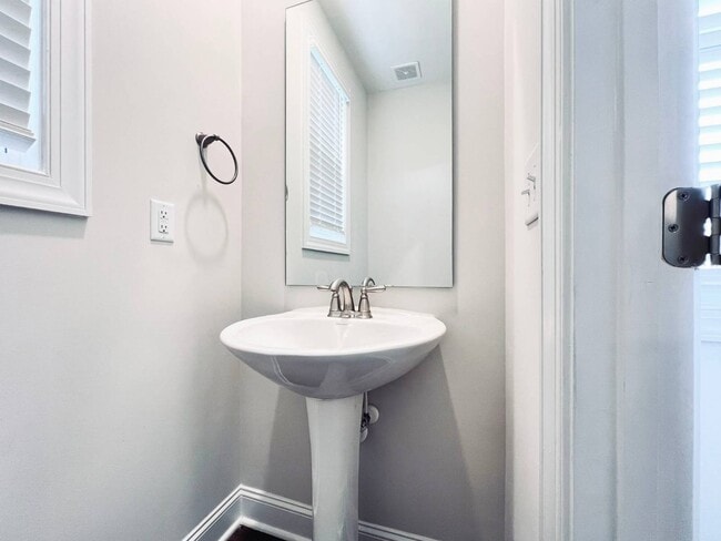 Building Photo - 5220 Stream Stone Way