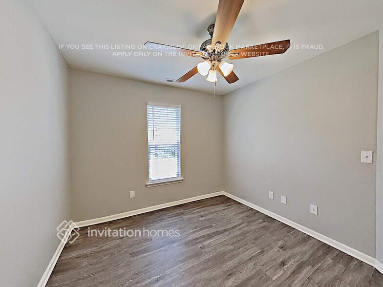 Building Photo - 7205 Duchamp Dr