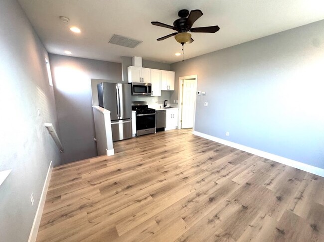 Kitchen - 1625 Albatross Way