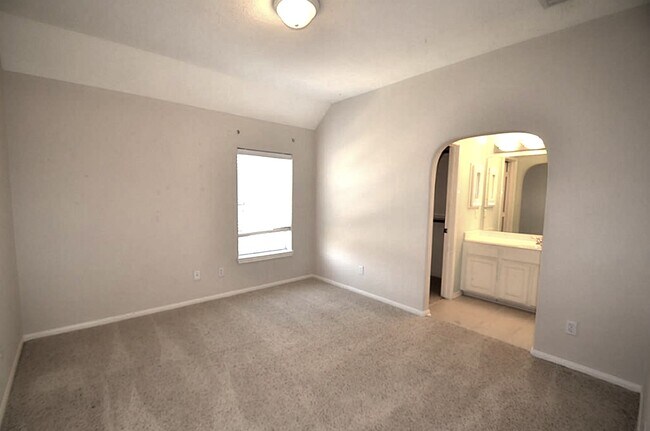 Building Photo - 5926 Solar Point Ln
