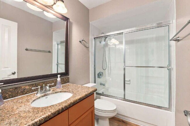 Building Photo - 6750 Beadnell Way