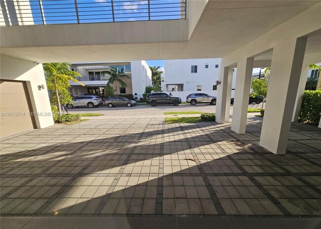 Building Photo - 10289 NW 75th Terrace