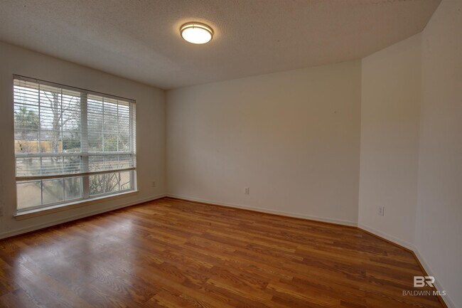 Building Photo - 139 Destrehan Rd