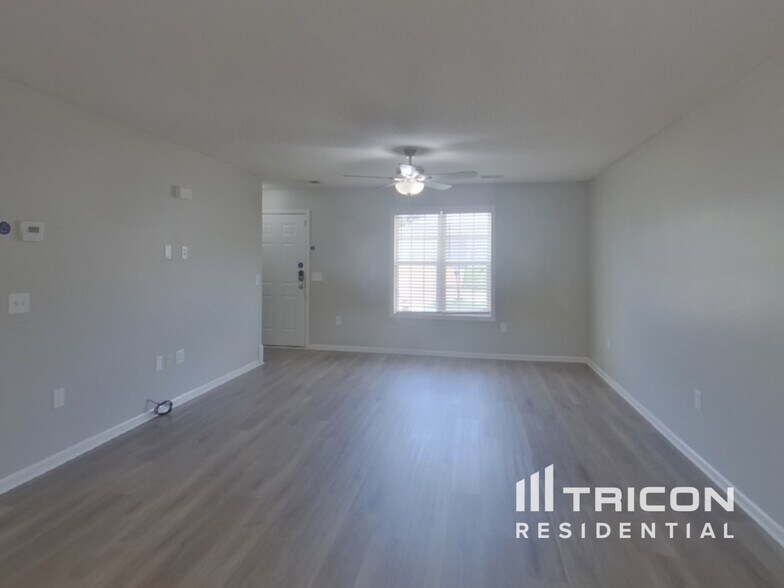 Building Photo - 430 Clark Glen Dr