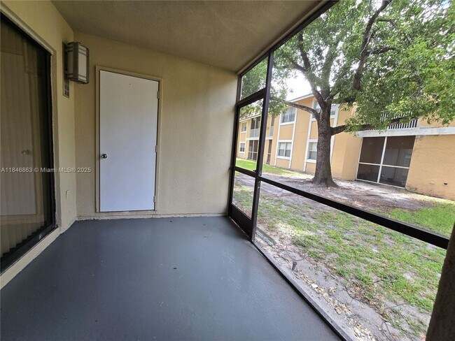 Building Photo - 2192 SW 80th Terrace