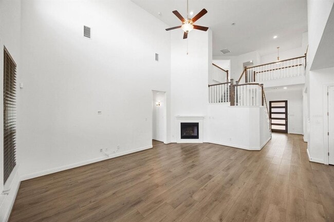 Building Photo - 18116 Leccion Dr