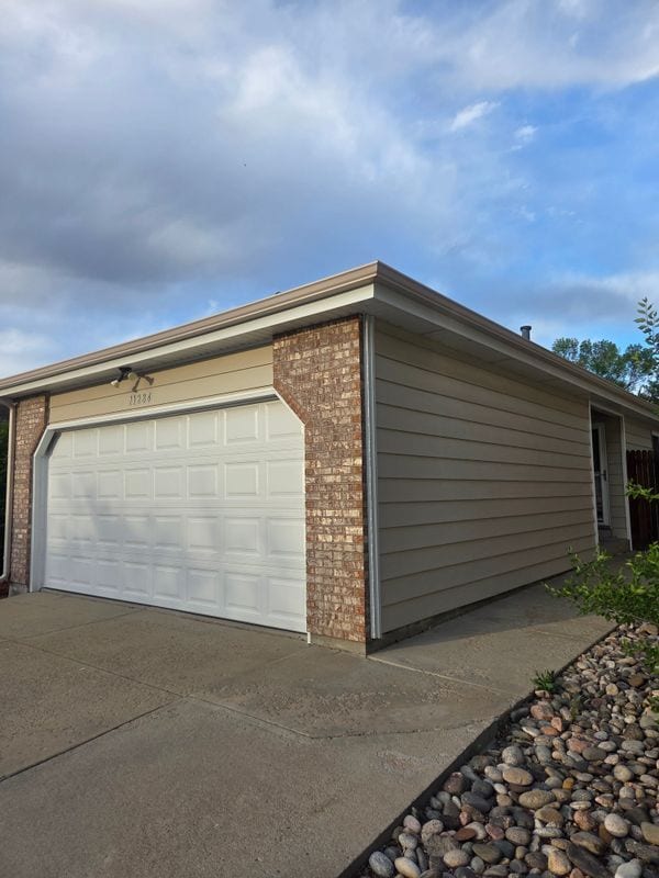 Building Photo - 11284 Forest Dr