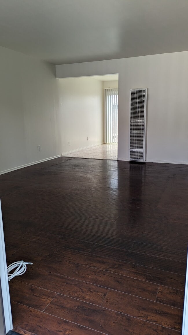 Building Photo - 1020 St Malo St S