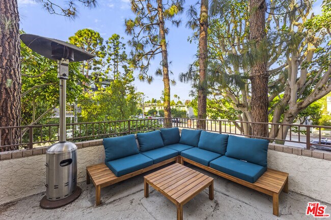 Building Photo - 8110 Manitoba St