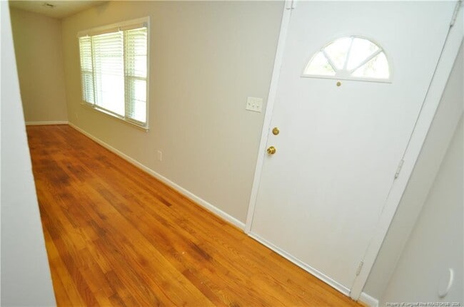 Building Photo - 4814 Greenbrier Rd