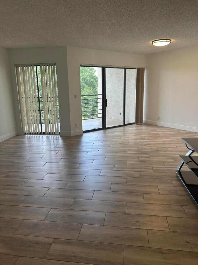 Building Photo - 5751 Camino Del Sol