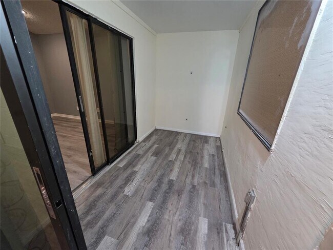 Building Photo - 2371 Piedmont Lakes Blvd