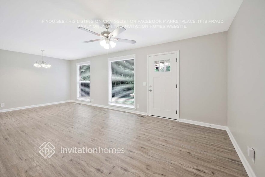 Building Photo - 6476 Paddington Way