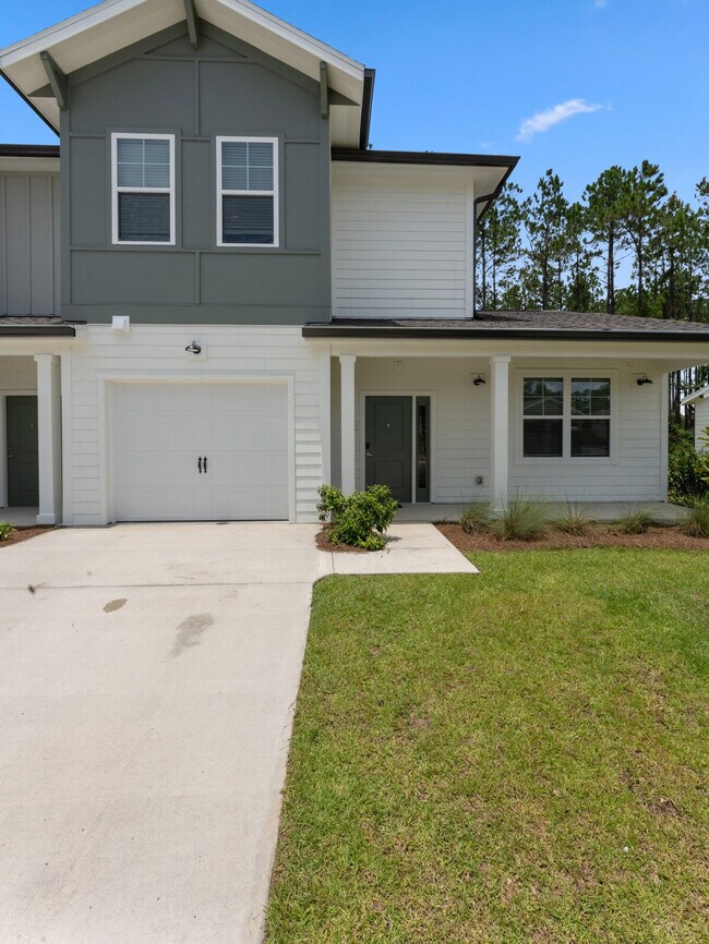 Building Photo - 14105 Epply Dr