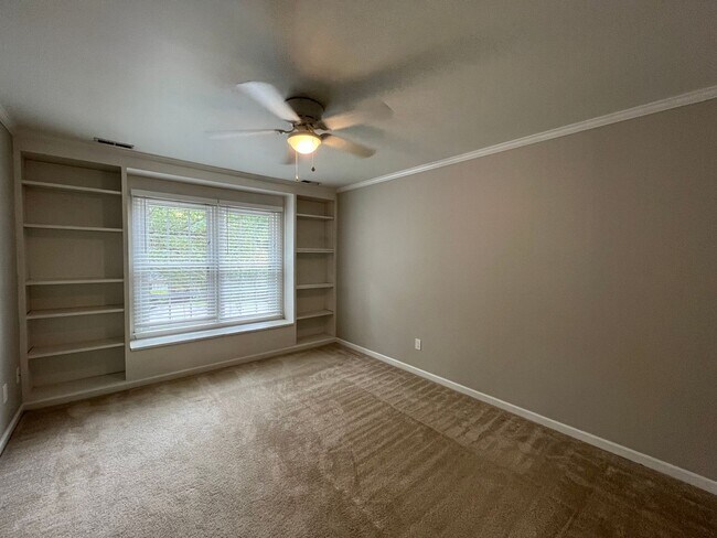 Building Photo - 7406 Ashbury Ct