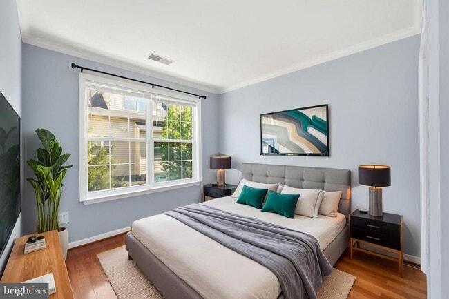 Building Photo - 9702 Athletic Way