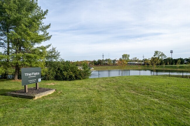 Building Photo - 2545 Bradford Ct