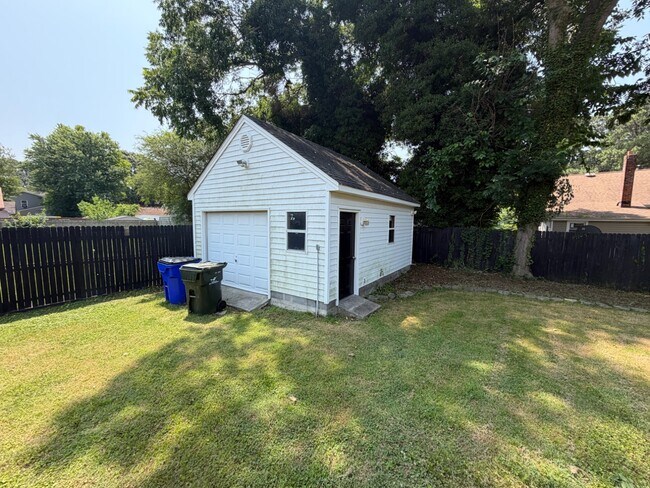 Building Photo - 3561 Orange St