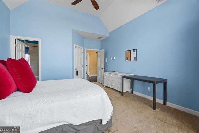 Building Photo - 530 Slane Trce