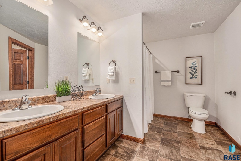 Building Photo - 8707 Annabelle St