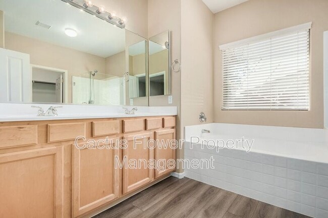 Building Photo - 6350 S Legend Ct