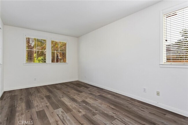 Building Photo - 1678 Honors Cir