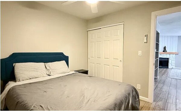 Building Photo - 2Bed / 1 Bath Upper unit w/Fireplace + W/D, water & trash included