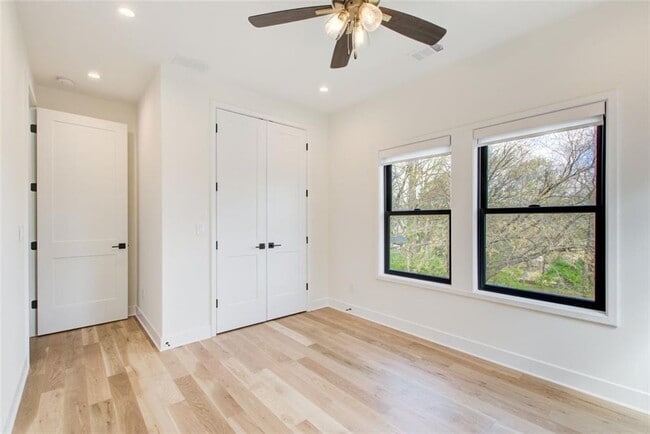 Building Photo - 1050 Snyder St NW