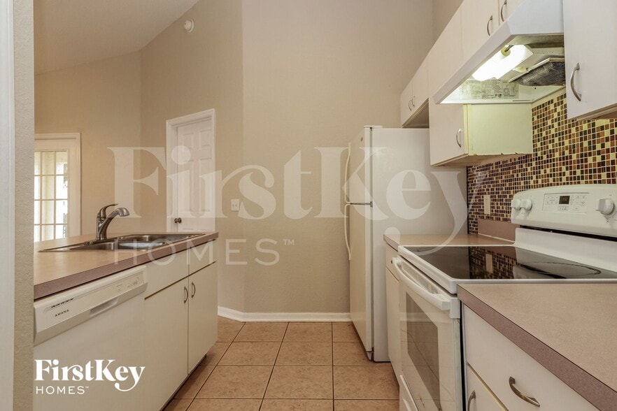 Building Photo - 8006 Grand Pines Blvd